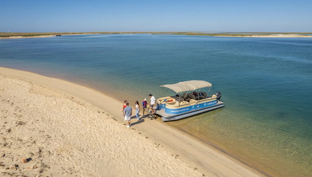 Desembarcando em uma praia virgem