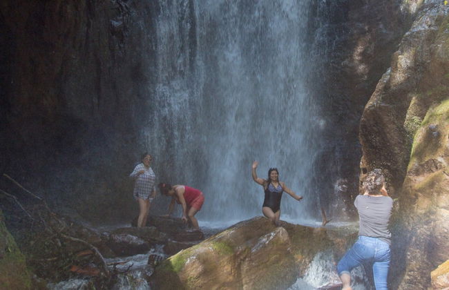 Tigre River Waterfall Tour - Photo 3