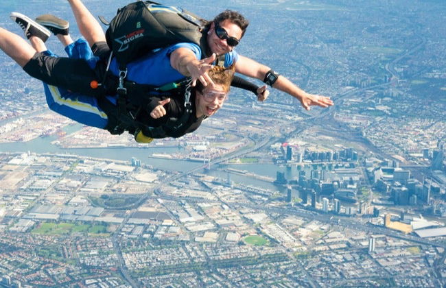 Skydiving in Melbourne - Photo 10
