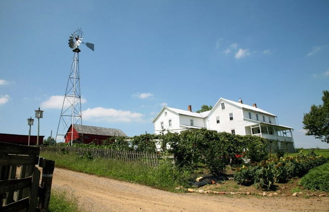 Philadelphia and Amish Country Day Trip - Photo 4