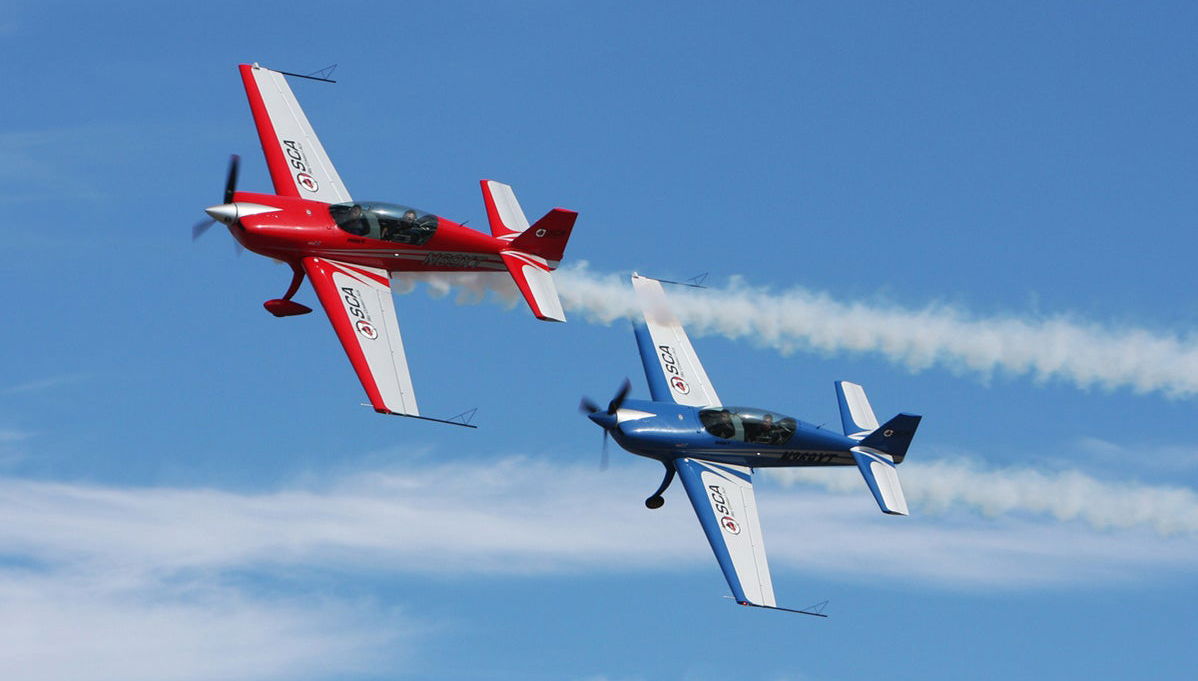 Vol en avion de voltige - Photo 1