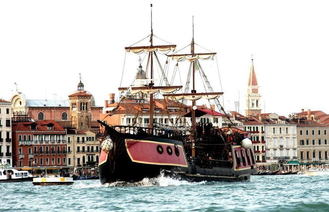 Cruzeiro com jantar no Galeão Veneziano - Foto 1