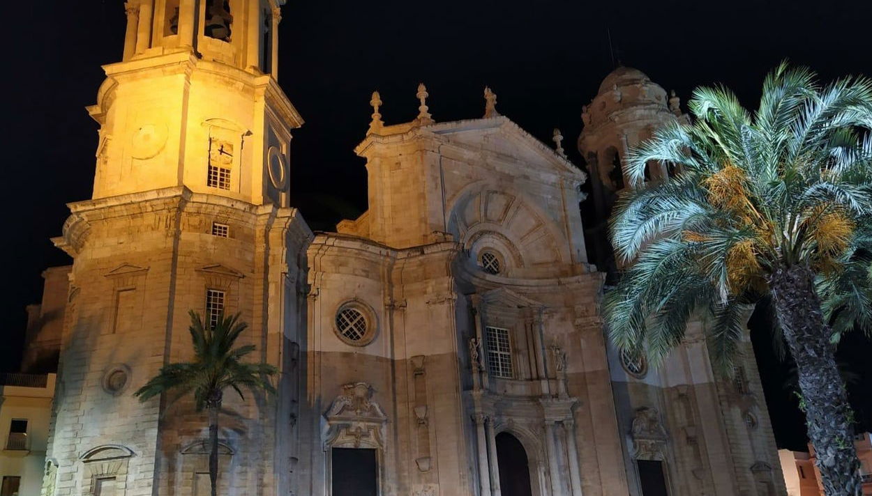 Free tour nocturno por Cádiz - Foto 1