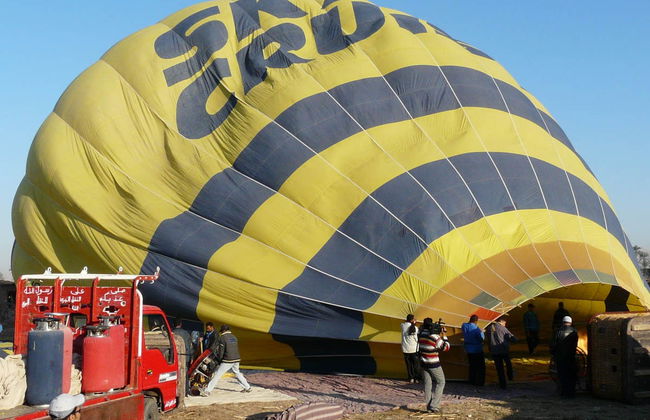 Paseo en globo por Lúxor al amanecer - Foto 1