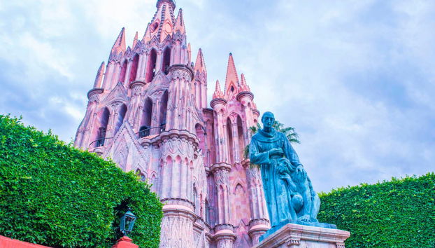 Day Trip to San Miguel de Allende + Hot Springs - Foto 4