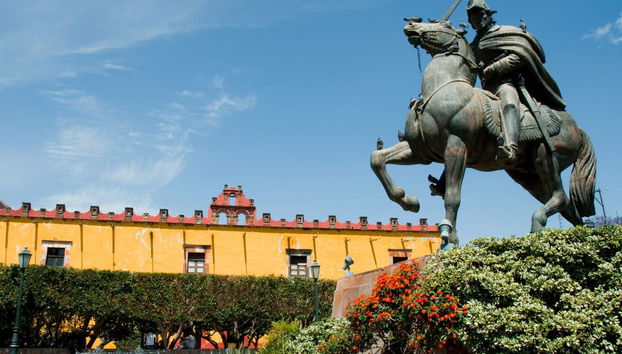 Day Trip to San Miguel de Allende + Hot Springs - Foto 3