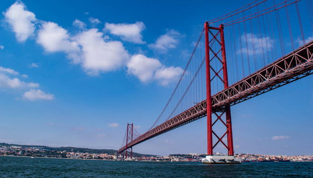 Lisbon Sightseeing Boat Tour - Photo 4