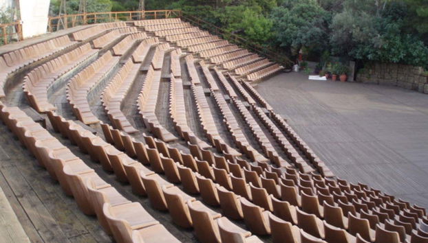 Traditional Greek Dance at Dora Stratou Theatre - Foto 3