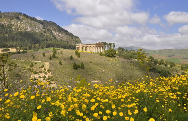 Sicilia: Biglietto salta fila per il Parco Archeologico di Segesta e servizio navetta - Foto 5
