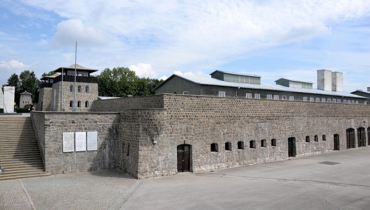 Excursión al campo de concentración de Mauthausen - Foto 1