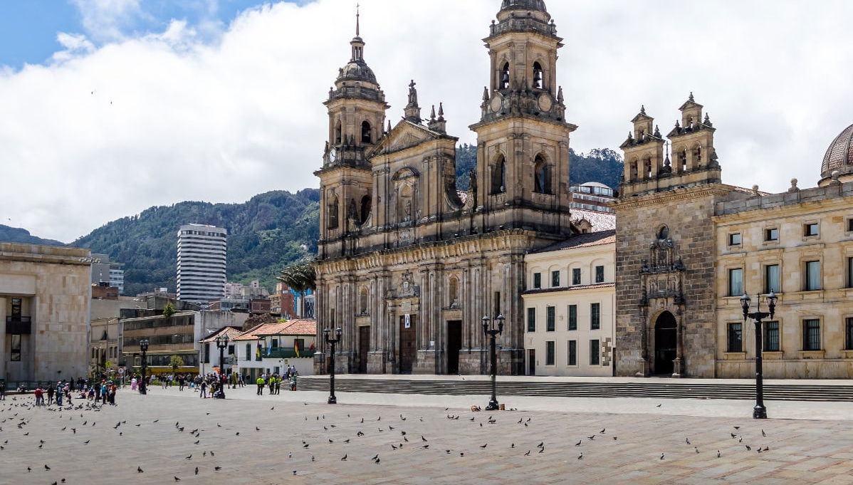 Bogotá and Montserrate Cable Car Tour - Foto 1