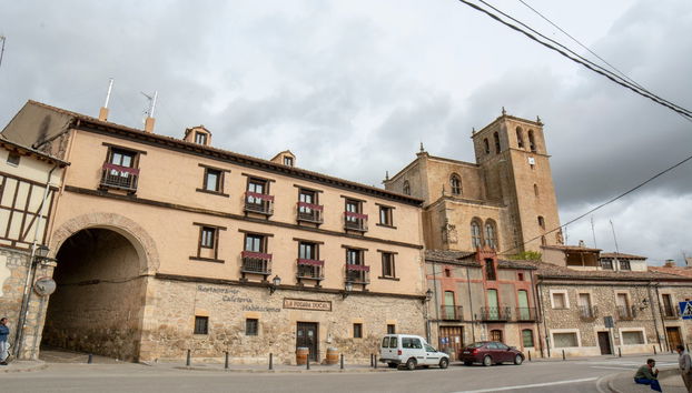 Visita guiada por la excolegiata de Santa Ana - Foto 3