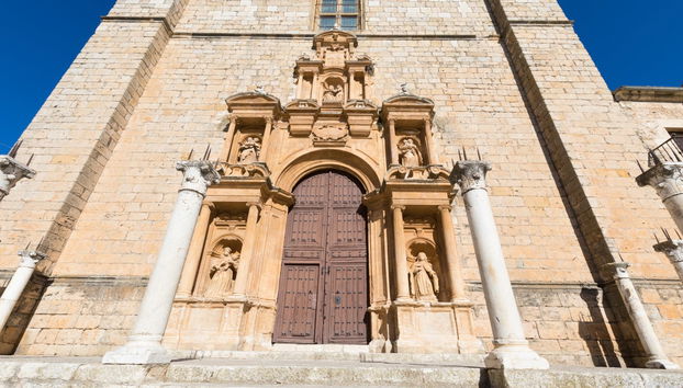 Visita guiada por la excolegiata de Santa Ana - Foto 2