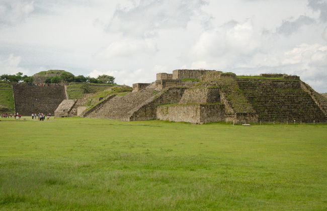Excursión a Monte Albán, Arrazola y San Bartolo Coyotepec - Foto 1