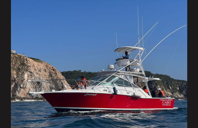 Alquiler de barco con patrón en Huatulco - Foto 8