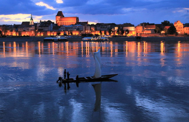 Paseo en barco por el puerto medieval de Torun - Foto 2