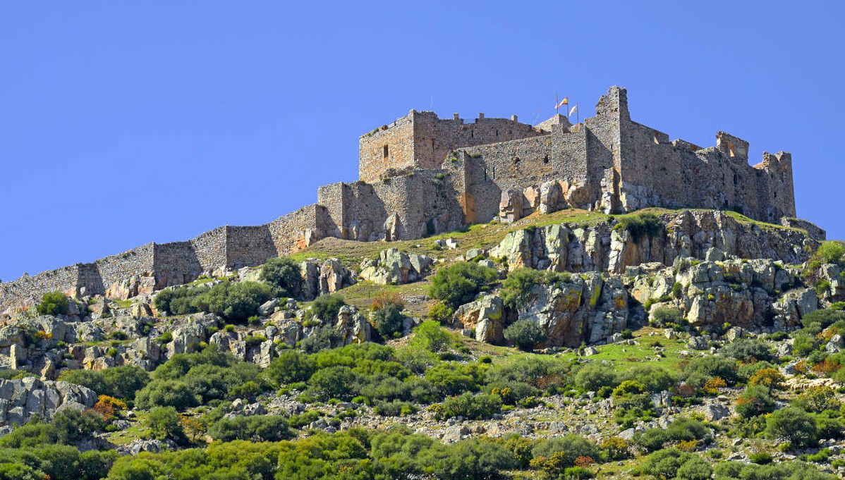 Visita guiada por el Castillo de Calatrava la Nueva - Foto 1