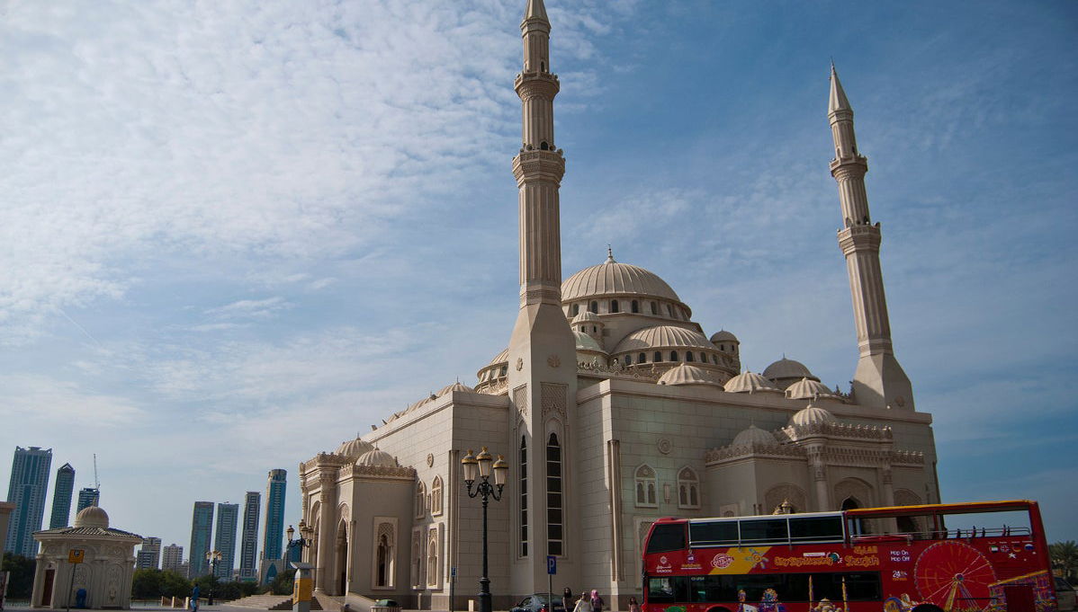 Autobús turístico de Sharjah - Foto 1