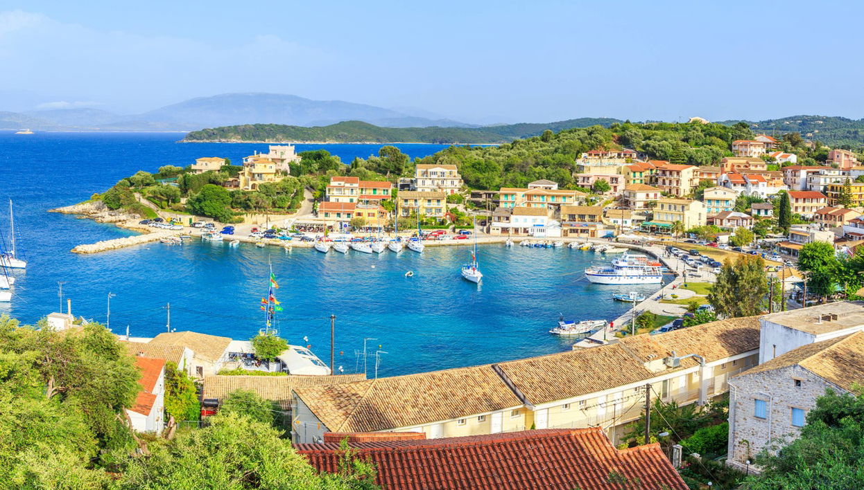 Kassiopi Boat Trip - Photo 1