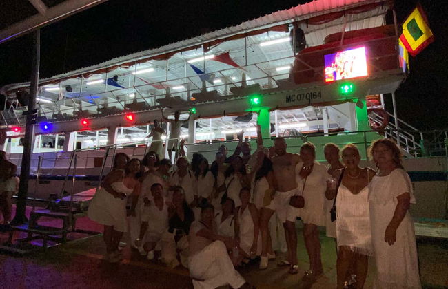 Paseo en barco con espectáculo y cena por Cartagena - Foto 10