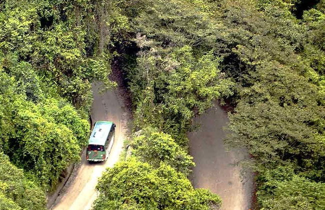Autobús entre Machu Picchu y Aguas Calientes - Foto 4