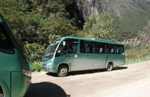 Autobús entre Machu Picchu y Aguas Calientes - Foto 5