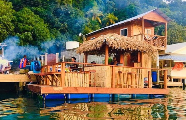 Paseo en casa flotante y snorkel en Roatán - Foto 5