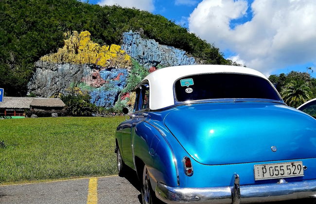 Excursión privada al Valle de Viñales en coche clásico - Foto 8