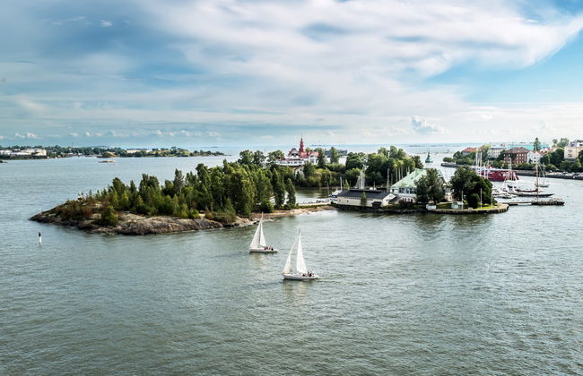 Helsinki and Suomenlinna Guided Tour - Photo 1