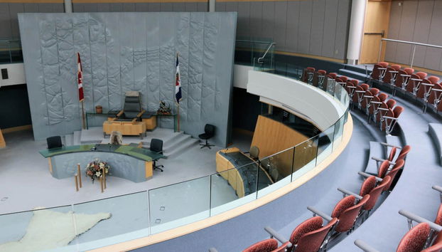 Yellowknife Tour - Photo 3