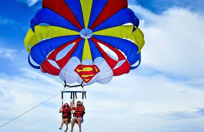 Parasailing in Boracay - Photo 3