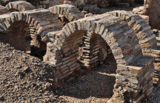 Visita guiada pelo sítio arqueológico de Cástulo - Foto 7