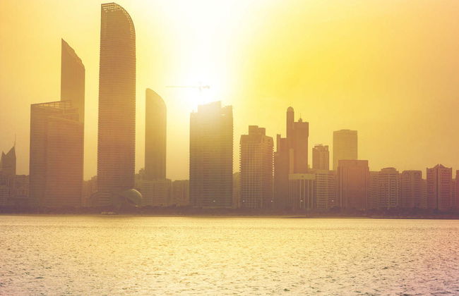 Crucero con cena por la isla de Yas - Foto 3