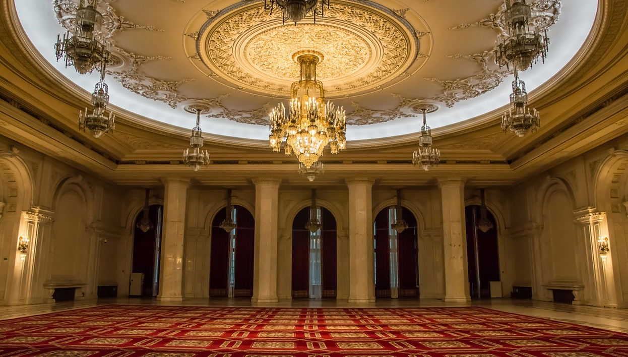 Visita guidata del Parlamento di Bucarest - Foto 1