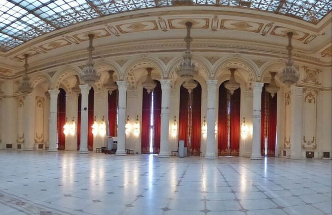 Visita guiada por el Parlamento de Bucarest - Foto 3