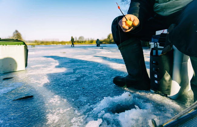 Levi Ice Fishing Experience - Photo 6