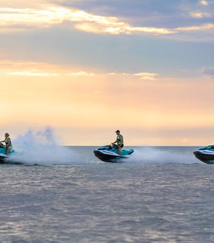 Foto de Tour en moto de agua por Darwin