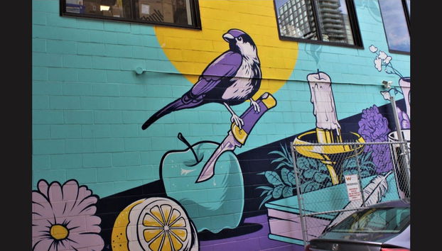 Um dos murais de Mount Pleasant em Vancouver