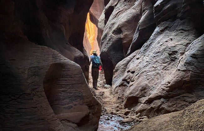 Hiking in Buckskin Gulch Canyon - Photo 5