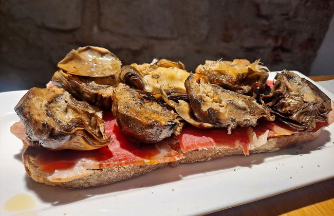 Visita a un olivar y una almazara + Cata de aceites y conservas - Foto 6