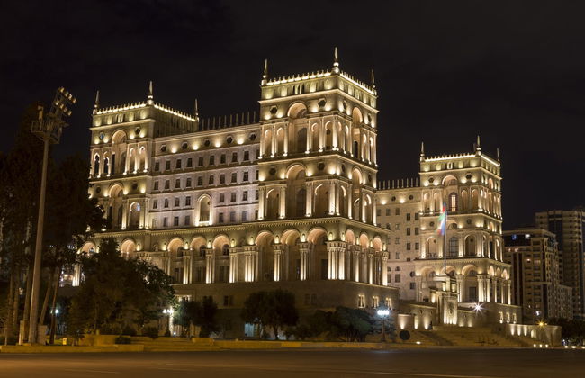 Baku Night Tour - Photo 1