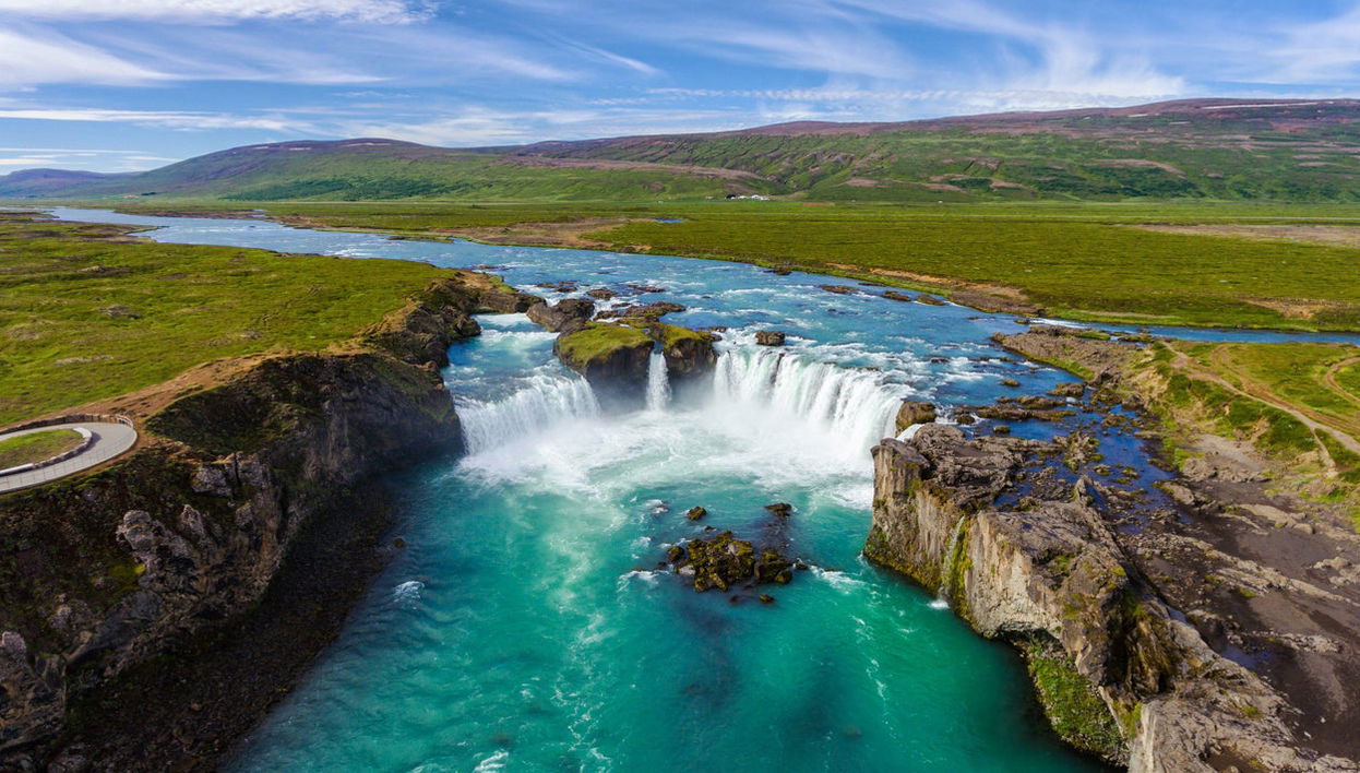Excursión a la cascada Godafoss y lago Mývatn para cruceros - Foto 1
