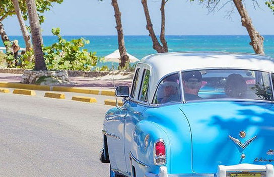 Paseo en coche clásico por Puerto Plata - Foto 7