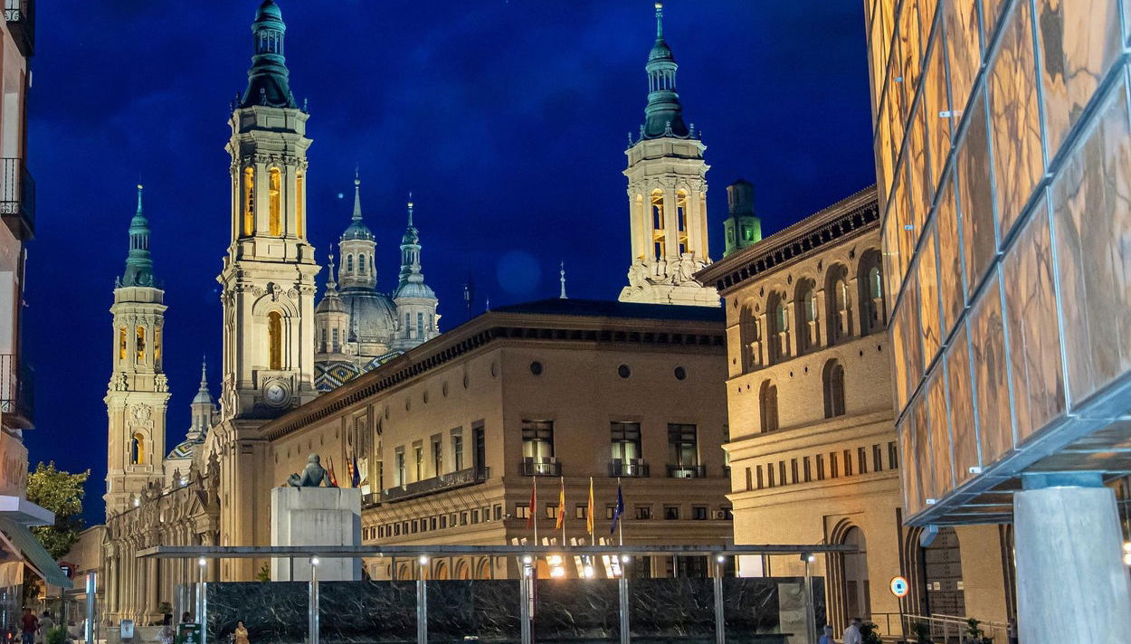 Free tour de los misterios y leyendas de Zaragoza - Foto 1