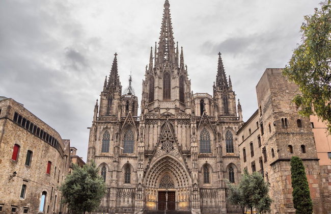 Gothic Quarter Mysteries & Legends Free Tour - Foto 1