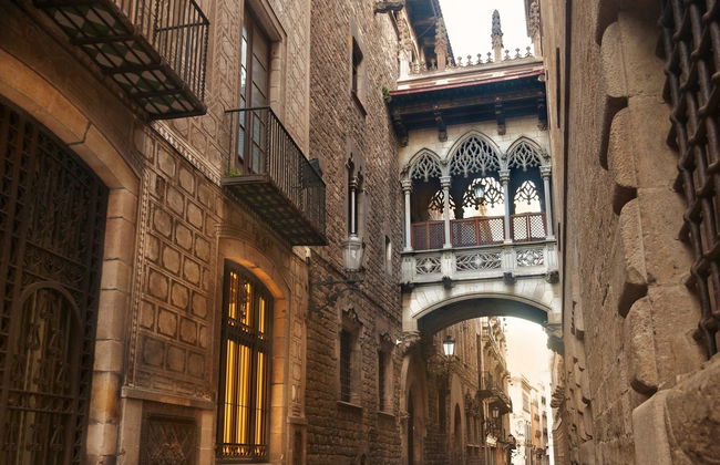 Gothic Quarter Mysteries & Legends Free Tour - Foto 4