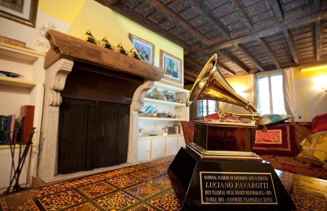 Biglietti per la Casa Museo Luciano Pavarotti - Foto 2