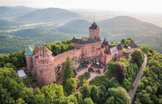 Ingresso do castelo de Haut-Koenigsbourg - Foto 2