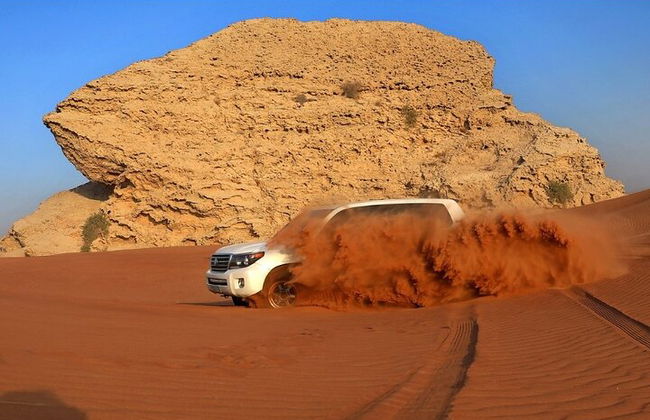 Evening Desert Safari BBQ Dinner in Dubai - Photo 10