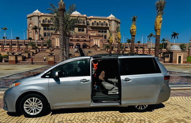 Dubai ⇄ Sharjah Flughafen/Stadt Privater Hin- und Rücktransfer - Foto 1